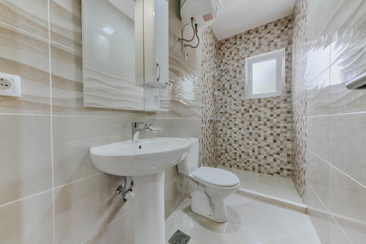 Sea Garden Apartments Dobra Voda Exterior photo